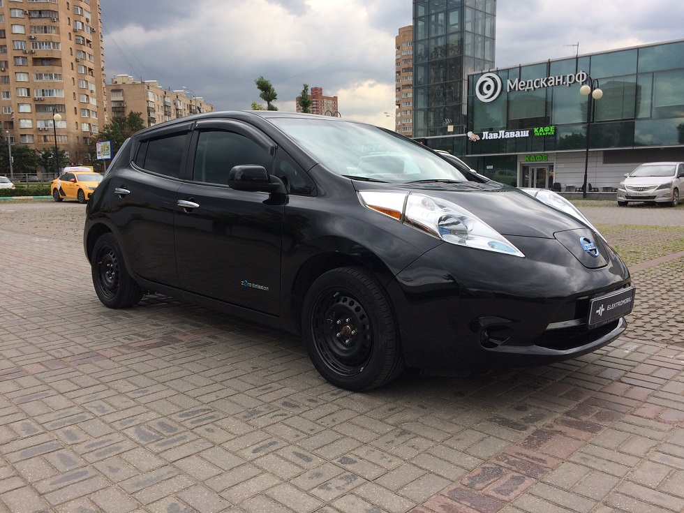Nissan leaf azeo