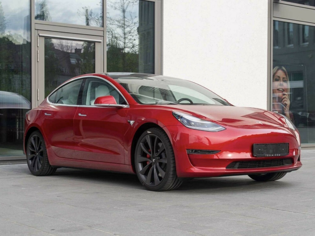 Tesla model 3 2020